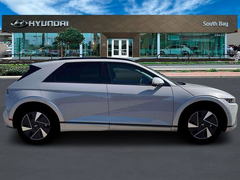 New 2026 Hyundai Ioniq 5 Limited RWD image 9