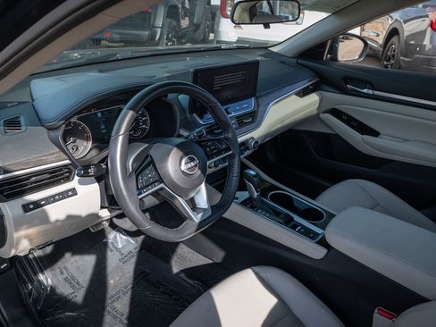 Used 2024 Nissan Altima 2.5 SL image 13