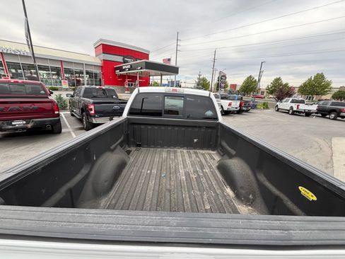 Used 2014 Ford F150 FX4 w/ Equipment Group 402A Luxury AWD/4WD image 10