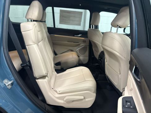 New 2026 Jeep Grand Cherokee L Limited w/ Luxury Tech Group II image 25
