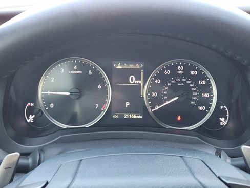 Used 2024 Lexus IS 350 F Sport RWD image 18