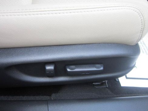 Used 2017 Honda Accord EX-L image 27