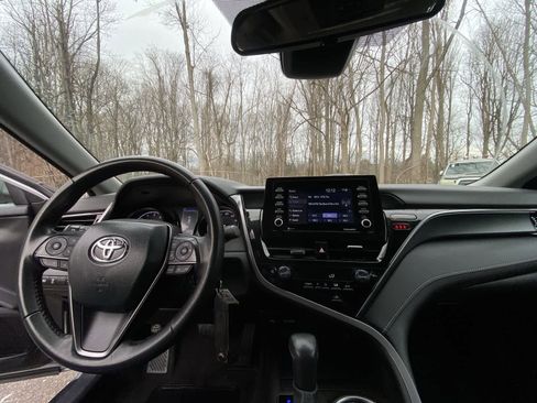 Used 2023 Toyota Camry SE image 23