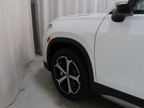 New 2026 Volkswagen Tiguan SE AWD/4WD image 29
