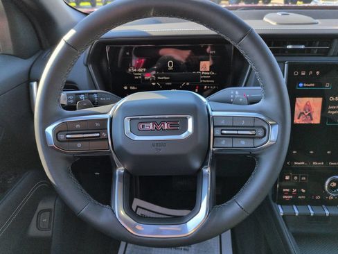 Used 2026 GMC Terrain Elevation w/ Elevation Premium Package FWD image 14