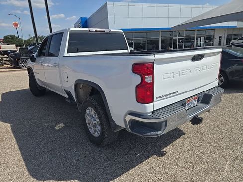 Used 2023 Chevrolet Silverado 2500 LT AWD/4WD image 4