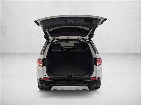 New 2026 Land Rover Discovery Sport Landmark AWD/4WD image 9