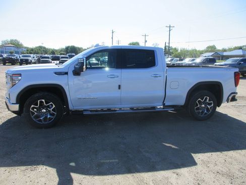 New 2026 GMC Sierra 1500 SLT w/ SLT Premium Plus Package AWD/4WD image 10
