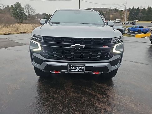 Used 2023 Chevrolet Tahoe Z71 w/ Luxury Package AWD/4WD image 8