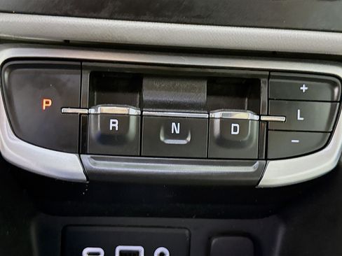 Used 2022 GMC Terrain SLE FWD image 20