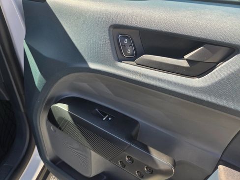 Certified 2022 Ford Maverick XL image 18