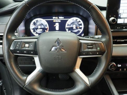 Used 2024 Mitsubishi Outlander SE FWD image 10