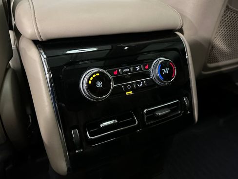 Used 2024 Lincoln Aviator AWD w/ Premium Package image 23