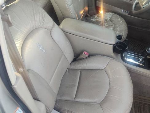 Used 2000 Lincoln Continental FWD image 14