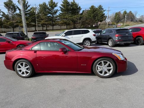 Used 2006 Cadillac XLR RWD image 6