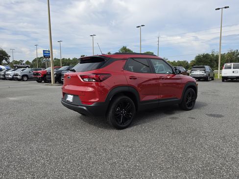 New 2026 Chevrolet TrailBlazer LT w/ Midnight Edition FWD image 4