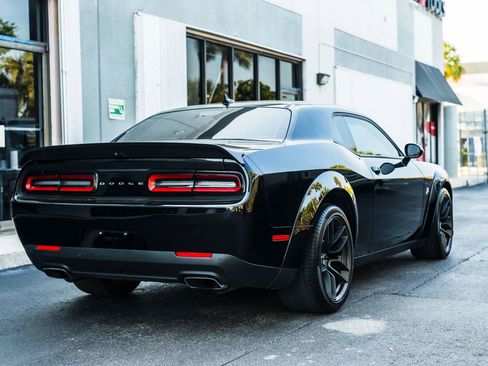 Used 2022 Dodge Challenger R/T Scat Pack RWD image 12