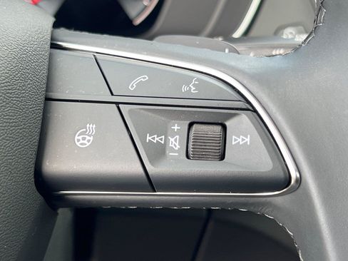 Used 2025 Audi Q5 2.0T Premium AWD/4WD image 26
