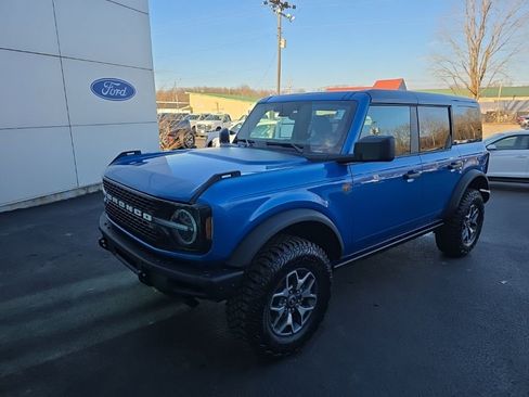 New 2025 Ford Bronco Badlands AWD/4WD image 2