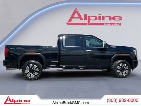 Used 2024 GMC Sierra 2500 Denali w/ Denali Reserve Package AWD/4WD image 6