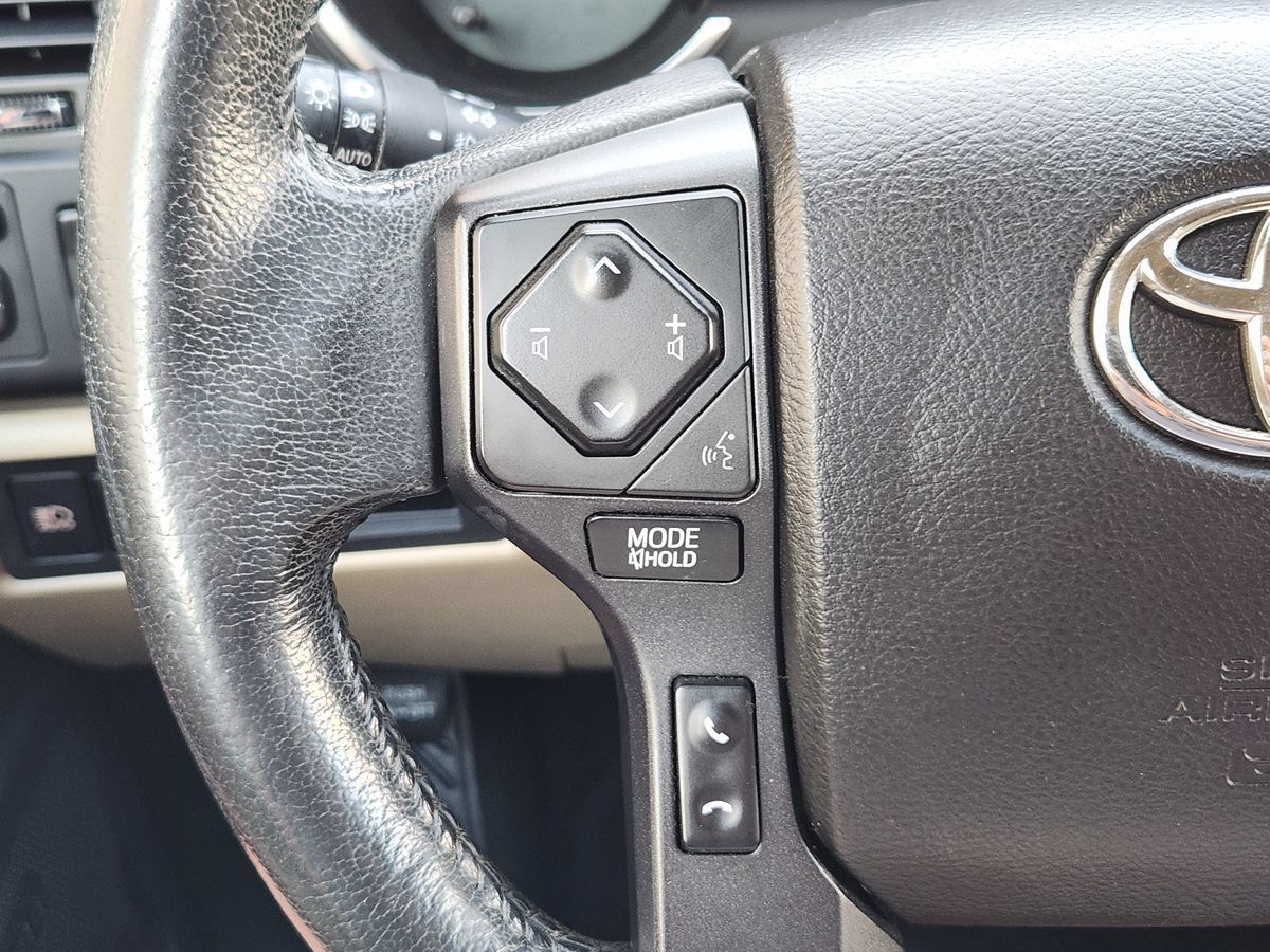 Used 2020 Toyota Sequoia Platinum RWD image 47