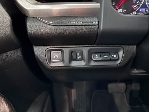 Certified 2023 GMC Acadia Denali w/ Denali Technology Package image 21