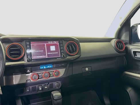 Used 2021 Toyota Tacoma 2WD Double Cab image 23