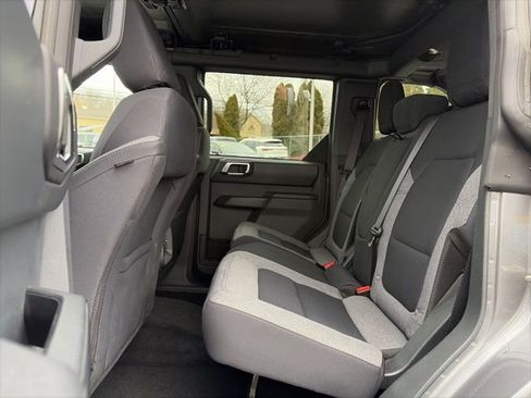 Used 2025 Ford Bronco Big Bend image 16