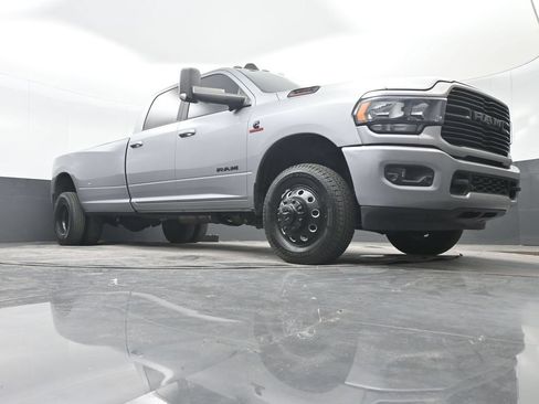 Used 2021 RAM 3500 Big Horn w/ Night Edition AWD/4WD image 18