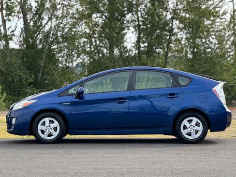Used 2010 Toyota Prius Five FWD image 4