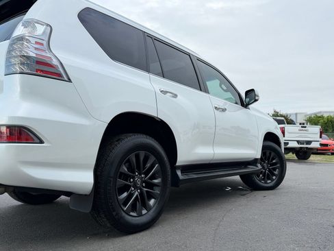 Used 2022 Lexus GX 460 Premium AWD/4WD image 16