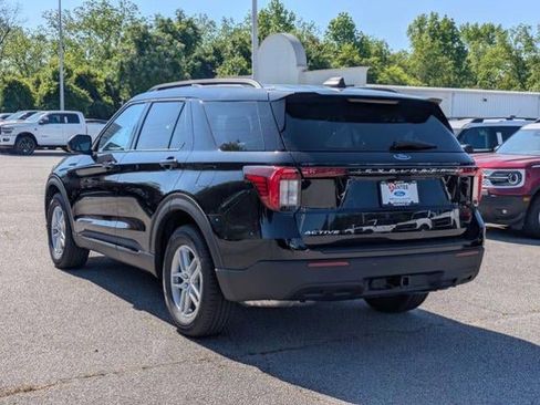 New 2026 Ford Explorer Active image 5