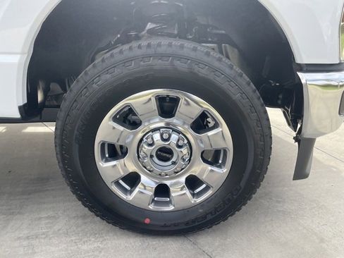 New 2026 Ford F250 Lariat w/ Lariat Premium Package image 32