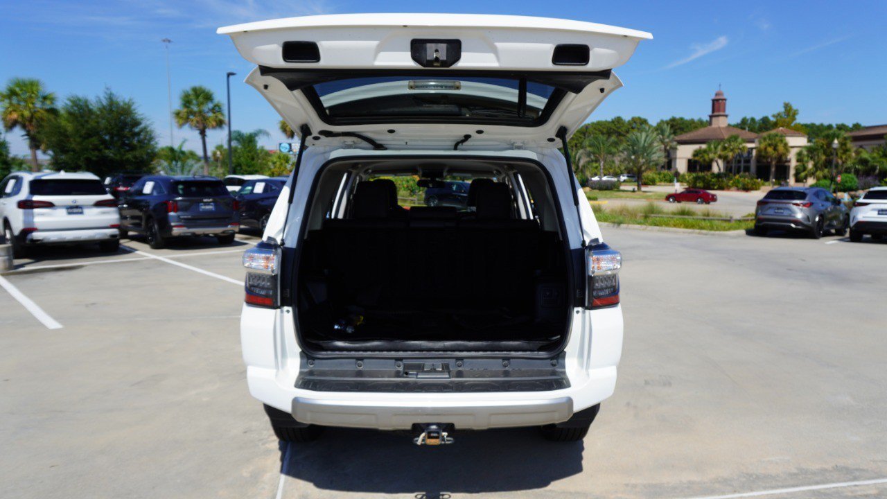 Used 2019 Toyota 4Runner TRD Off-Road Premium AWD/4WD image 38