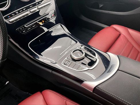 Used 2018 Mercedes-Benz C 300 Sedan image 15