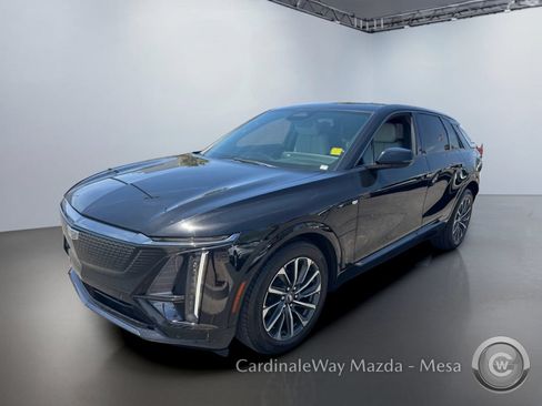 Used 2024 Cadillac Lyriq Sport RWD image 8