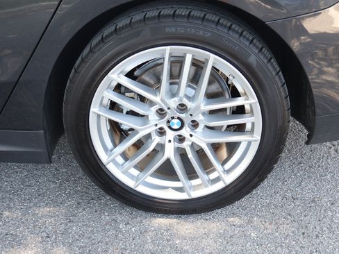 Used 2025 BMW 530i RWD image 14