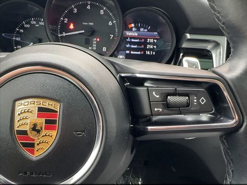 Used 2022 Porsche Macan AWD/4WD image 47