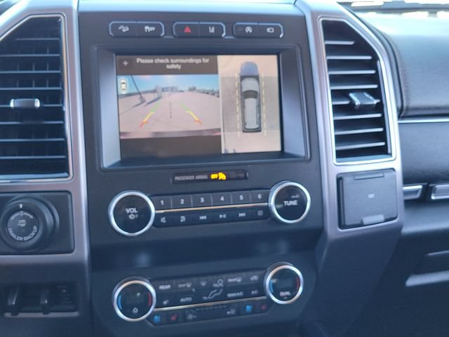 Used 2019 Ford Expedition Max Platinum AWD/4WD image 18