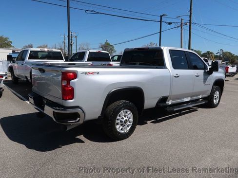 Used 2023 Chevrolet Silverado 2500 LT w/ Convenience Package image 5