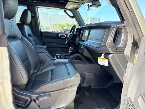 New 2026 Ford Bronco Badlands AWD/4WD image 22