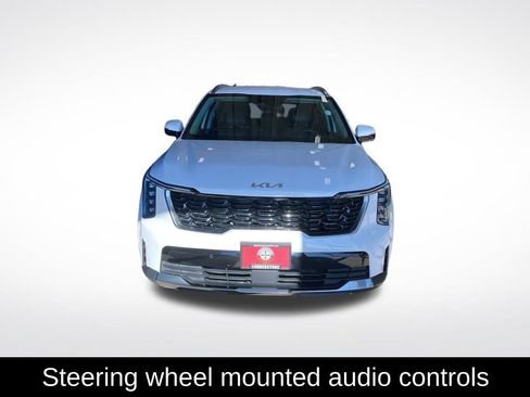 Used 2024 Kia Sorento S image 14