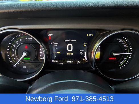 Used 2022 Jeep Wrangler Unlimited Rubicon 4xe w/ Cold Weather Group AWD/4WD image 16