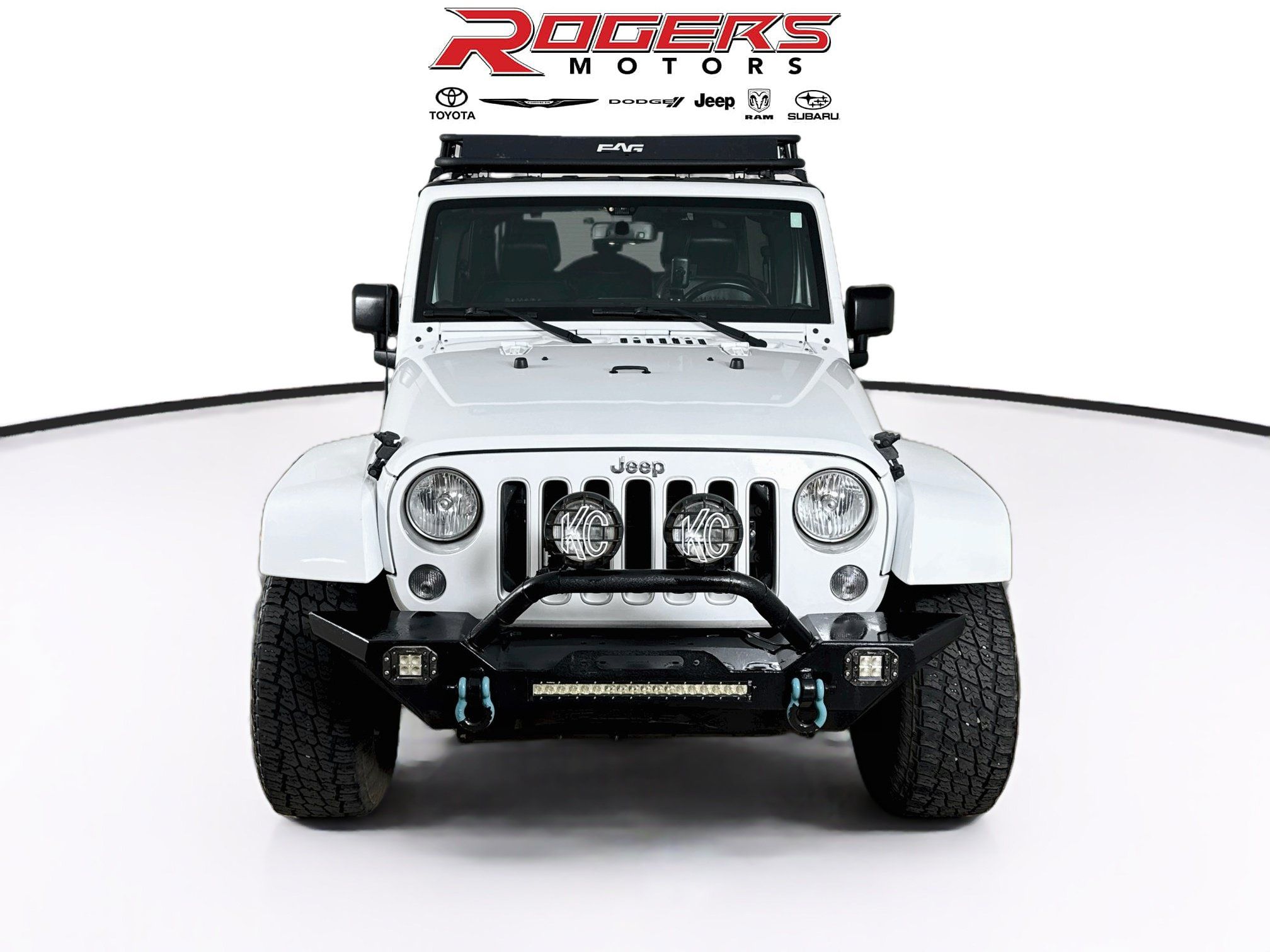Used 2016 Jeep Wrangler Unlimited Sahara w/ Dual Top Group AWD/4WD image 2