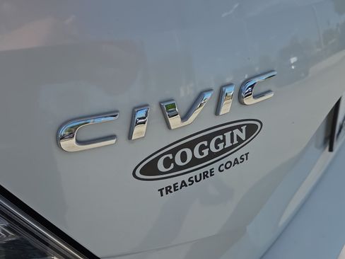 Used 2021 Honda Civic EX image 15