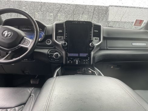 Used 2022 RAM 1500 Big Horn AWD/4WD image 9