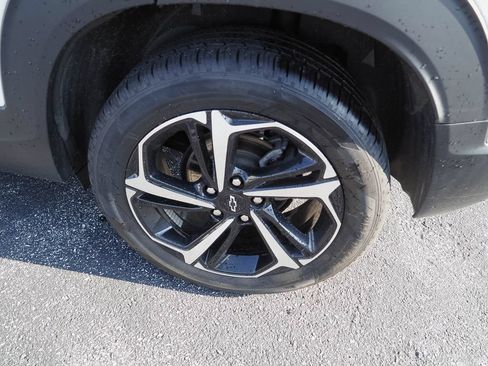 Used 2023 Chevrolet TrailBlazer RS w/ Convenience Package FWD image 7