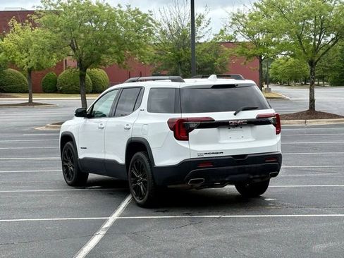 Used 2023 GMC Acadia SLE w/ Driver Convenience Package FWD image 5