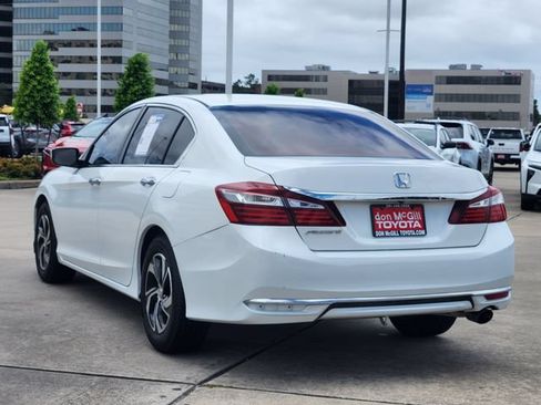 Used 2016 Honda Accord LX image 7