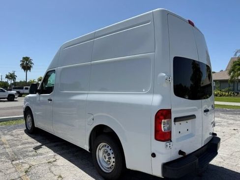 Used 2014 Nissan NV 2500 S w/ Side & Curtain Airbag Package RWD image 6